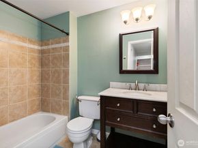 1307 NW Slate Lane 101, Silverdale WA 98383