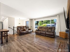 2103 SW 306th Place, Federal Way WA 98023