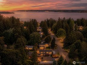 2103 SW 306th Place, Federal Way WA 98023