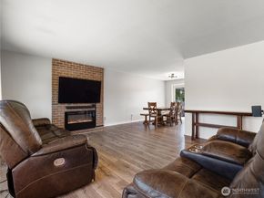 2103 SW 306th Place, Federal Way WA 98023