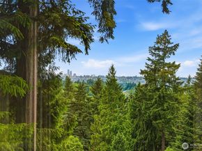 11113 NE 38th Place, Bellevue WA 98004
