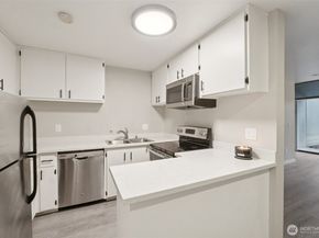 6236 137th Place NE 233, Redmond WA 98052