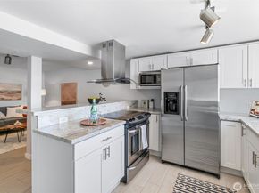300 NW 47th Street, Seattle WA 98107