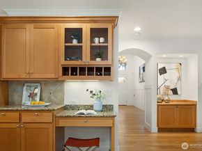 16137 Northup Way, Bellevue WA 98008