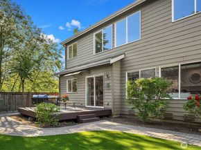 16137 Northup Way, Bellevue WA 98008