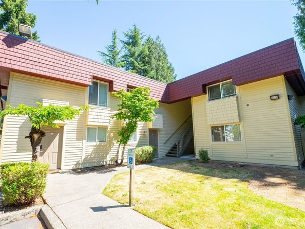 14010 SE 6th Street 24, Bellevue WA 98007