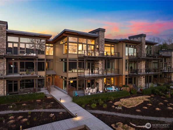 4323 E Lake Sammamish Parkway SE 4323, Issaquah WA 98029