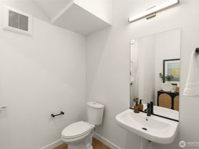 4406 B 50th Avenue S, Seattle WA 98118