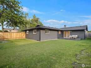 15703 117th Avenue SE, Renton WA 98058