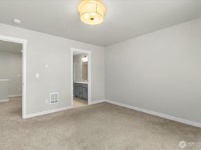 13717 Admiralty Way H5, Lynnwood WA 98087