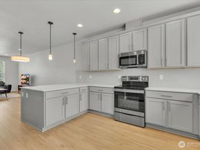 13717 Admiralty Way H5, Lynnwood WA 98087