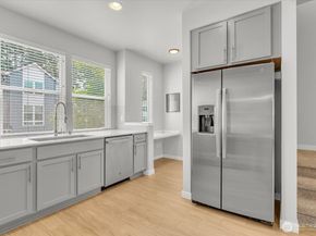 13717 Admiralty Way H5, Lynnwood WA 98087