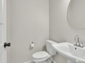 13717 Admiralty Way H5, Lynnwood WA 98087