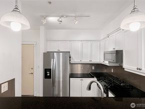 530 4th Avenue W 108, Seattle WA 98119