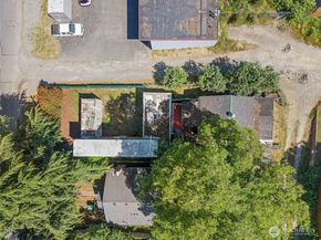 10346 Midvale Avenue N, Seattle WA 98133