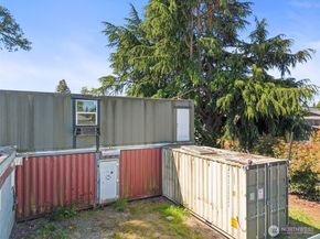10346 Midvale Avenue N, Seattle WA 98133