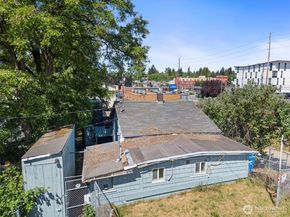 10346 Midvale Avenue N, Seattle WA 98133