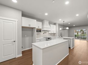 16823 Alder Way L3, Lynnwood WA 98037