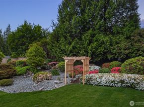 1659 215th Place SE, Sammamish WA 98075