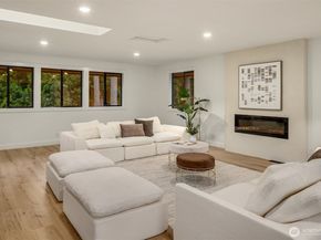 1659 215th Place SE, Sammamish WA 98075