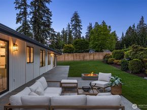 1659 215th Place SE, Sammamish WA 98075