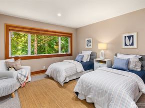 10199 Affirmed Lane NE, Bainbridge Island WA 98110