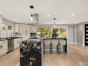 13720 94th Avenue NE, Kirkland WA 98034