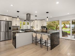 13720 94th Avenue NE, Kirkland WA 98034