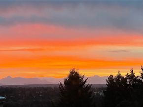 13720 94th Avenue NE, Kirkland WA 98034