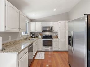 17333 160th Avenue SE, Renton WA 98058