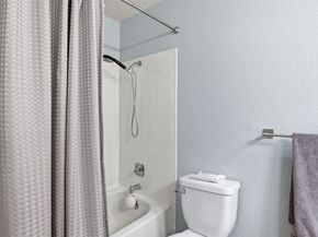 17333 160th Avenue SE, Renton WA 98058
