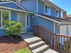 17333 160th Avenue SE, Renton WA 98058
