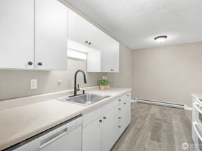 10459 Des Moines Memorial Dr S 303, Seattle WA 98168