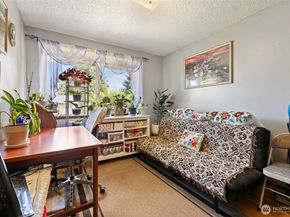 2613 S 300th Street, Federal Way WA 98003