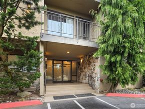 750 N 143rd Street 208, Seattle WA 98133