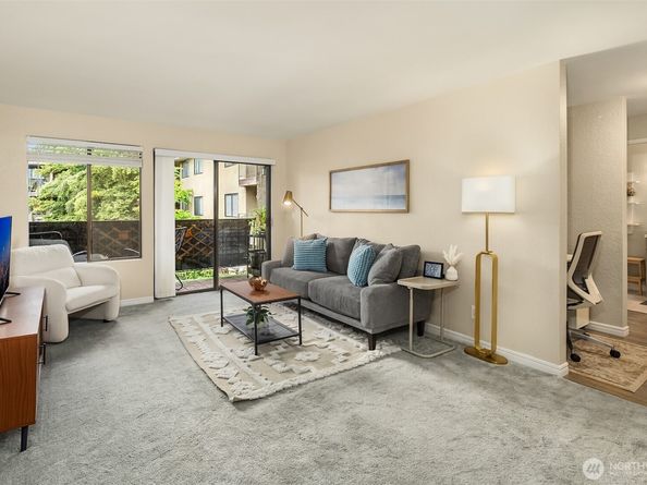750 N 143rd Street 208, Seattle WA 98133