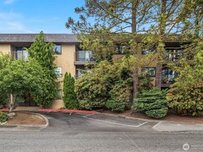 750 N 143rd Street 208, Seattle WA 98133