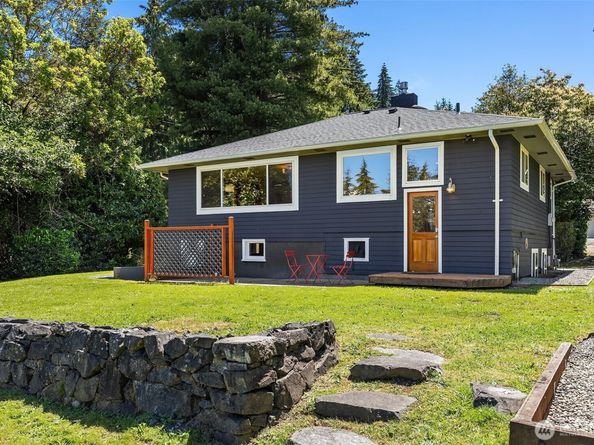 10308 SW 116th Avenue, Vashon WA 98070