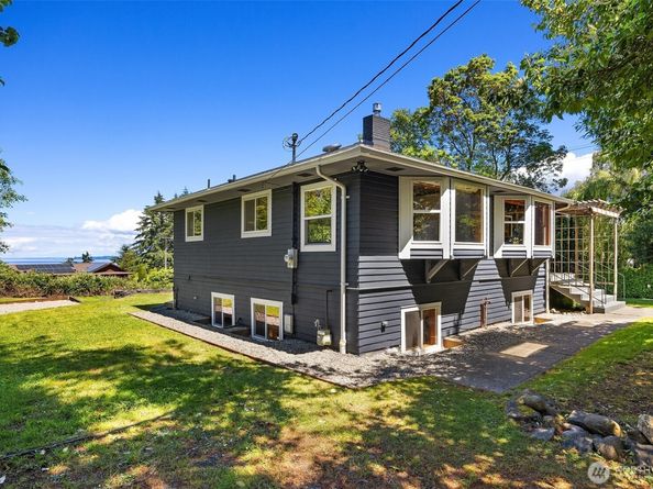 10308 SW 116th Avenue, Vashon WA 98070
