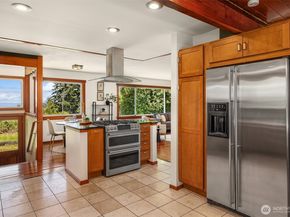 10308 SW 116th Avenue, Vashon WA 98070