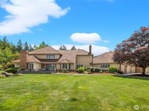 20729 SE 34th Street, Sammamish WA 98075