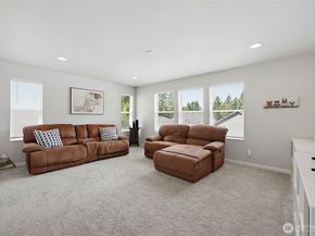 12836 Jammer Place NW, Silverdale WA 98383
