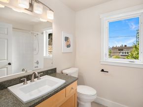 4600 Green Lake Way N, Seattle WA 98103