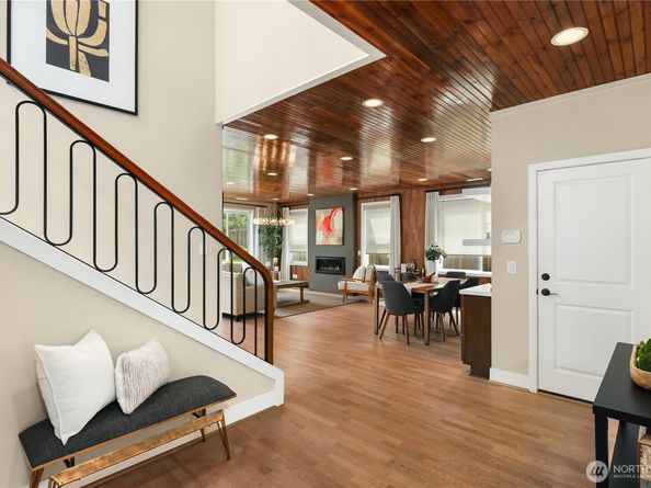 1444 242nd Avenue NE, Sammamish WA 98074