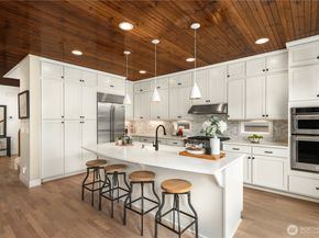 1444 242nd Avenue NE, Sammamish WA 98074