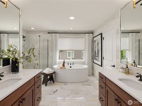 1444 242nd Avenue NE, Sammamish WA 98074