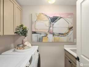 1444 242nd Avenue NE, Sammamish WA 98074