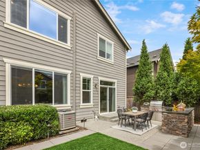 1444 242nd Avenue NE, Sammamish WA 98074