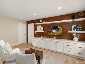 1444 242nd Avenue NE, Sammamish WA 98074