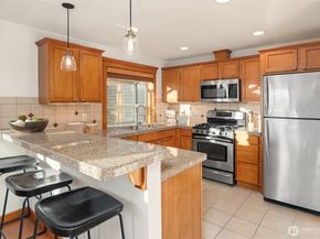 3670 Dayton Avenue N B, Seattle WA 98103
